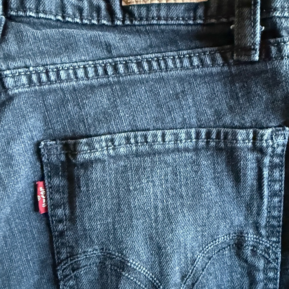 Women's Black Levi Denim Shorts with Lace Trim size 7 - Picture 5 of 12
